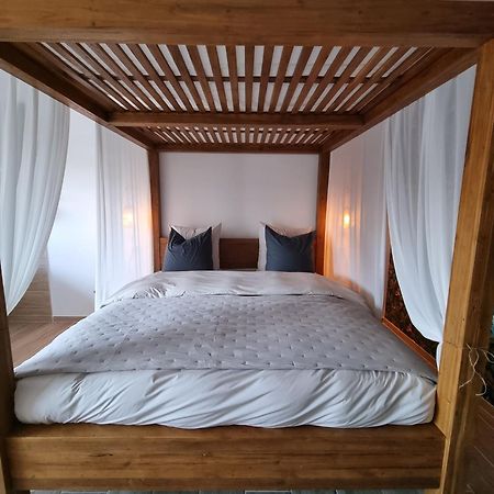 Le Cocoon - Jacuzzi, Sauna Et Piscine Privee Carpentras Luaran gambar