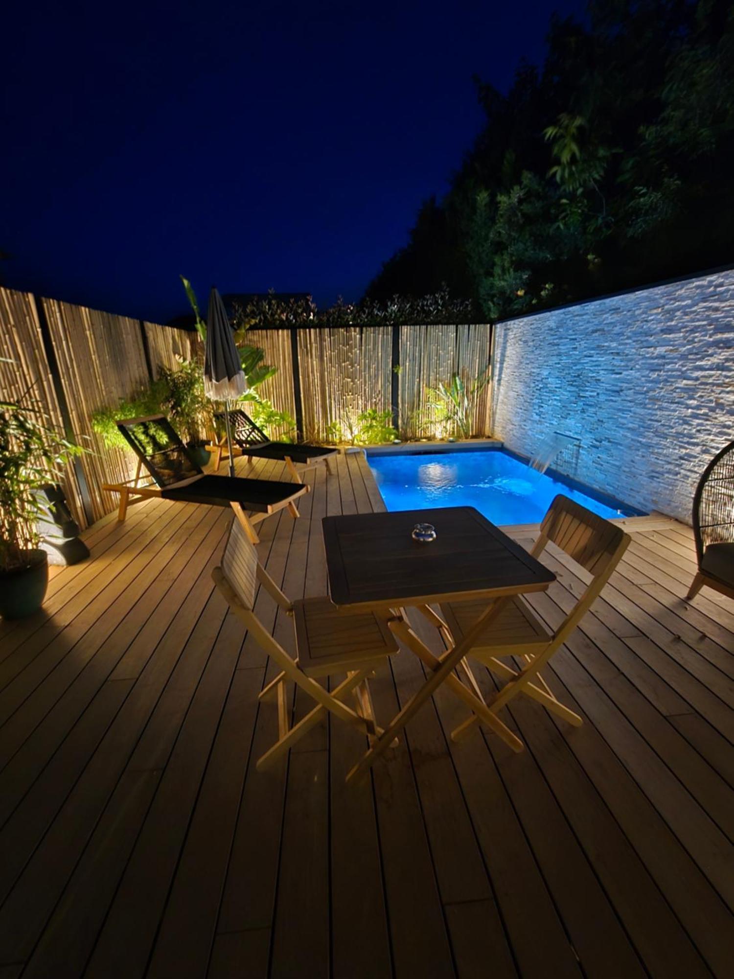 Le Cocoon - Jacuzzi, Sauna Et Piscine Privee Carpentras Luaran gambar