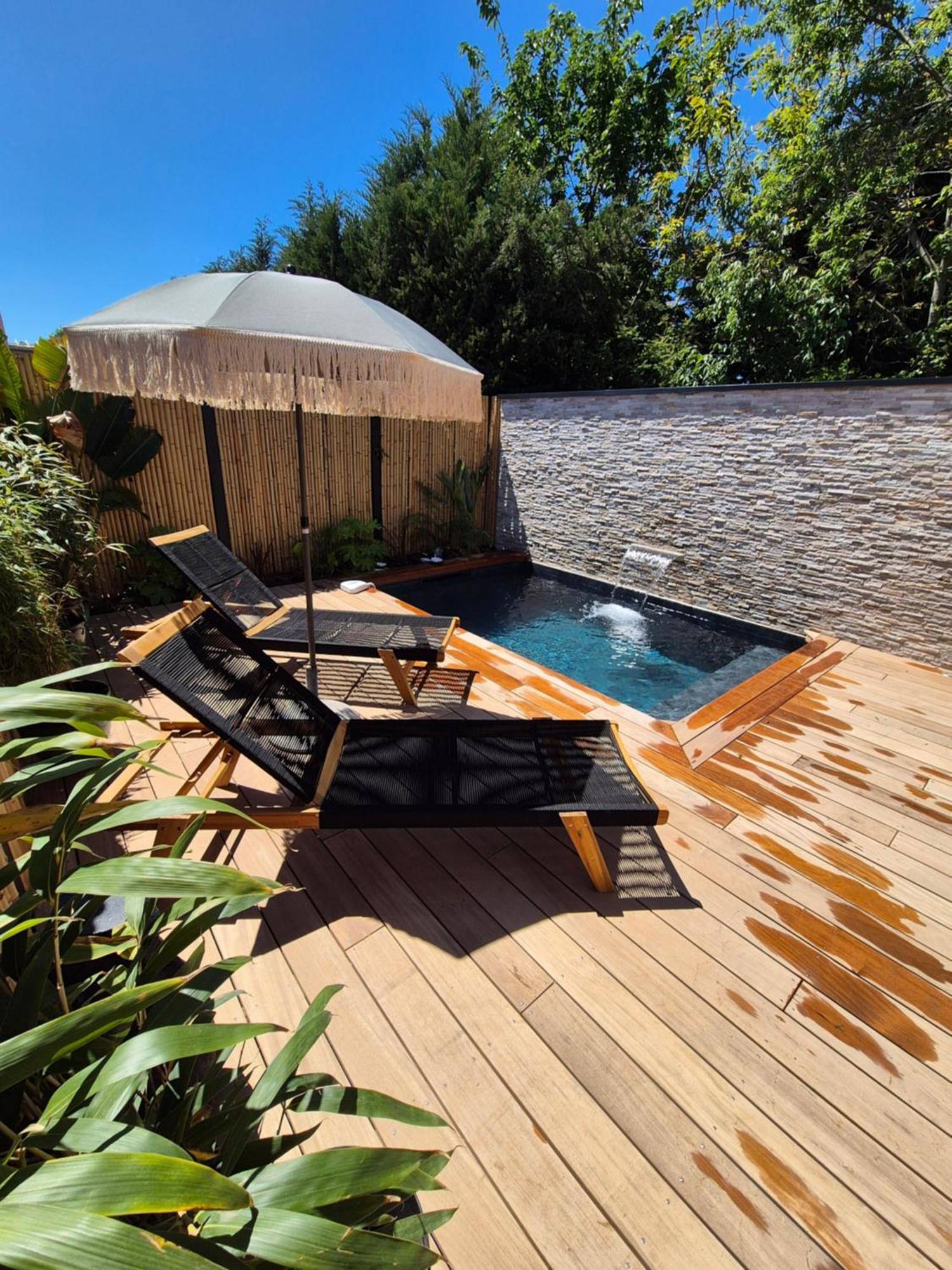 Le Cocoon - Jacuzzi, Sauna Et Piscine Privee Carpentras Luaran gambar