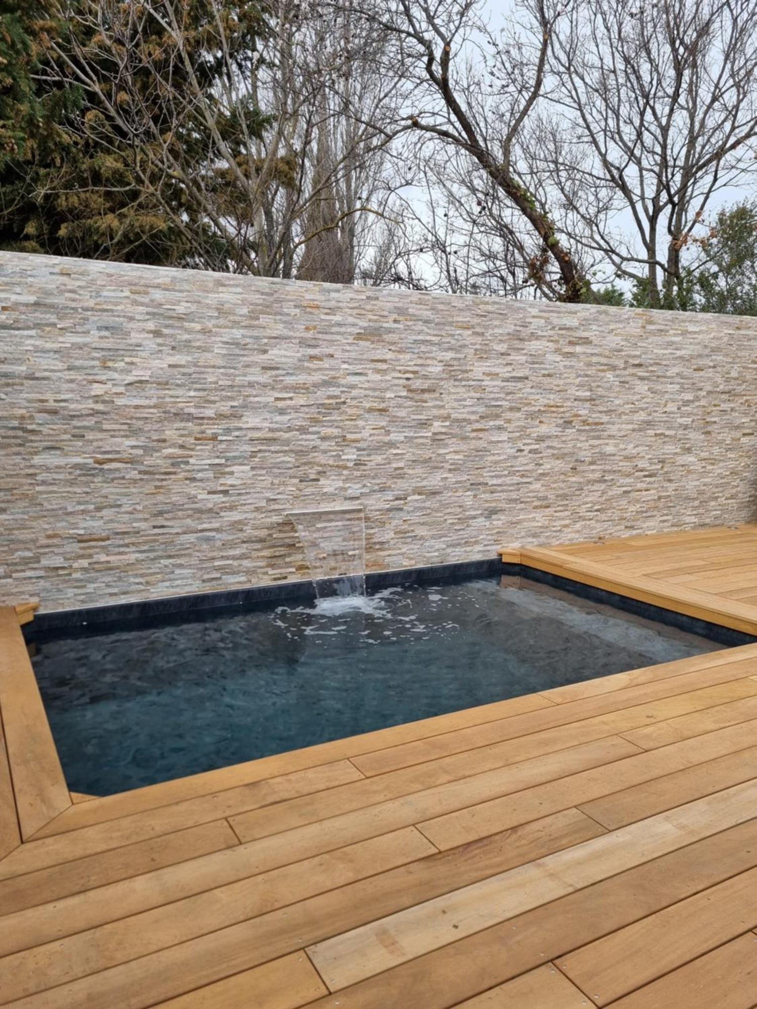 Le Cocoon - Jacuzzi, Sauna Et Piscine Privee Carpentras Luaran gambar